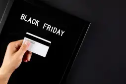 Como aproveitar promoções de Black Friday usando o cartão de crédito com inteligência